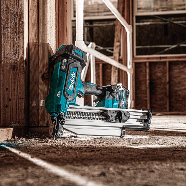Tselmeg　1/2 Makita Canada Inc