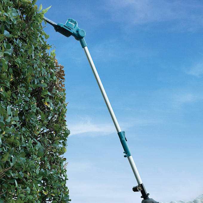Makita pole discount hedge trimmer