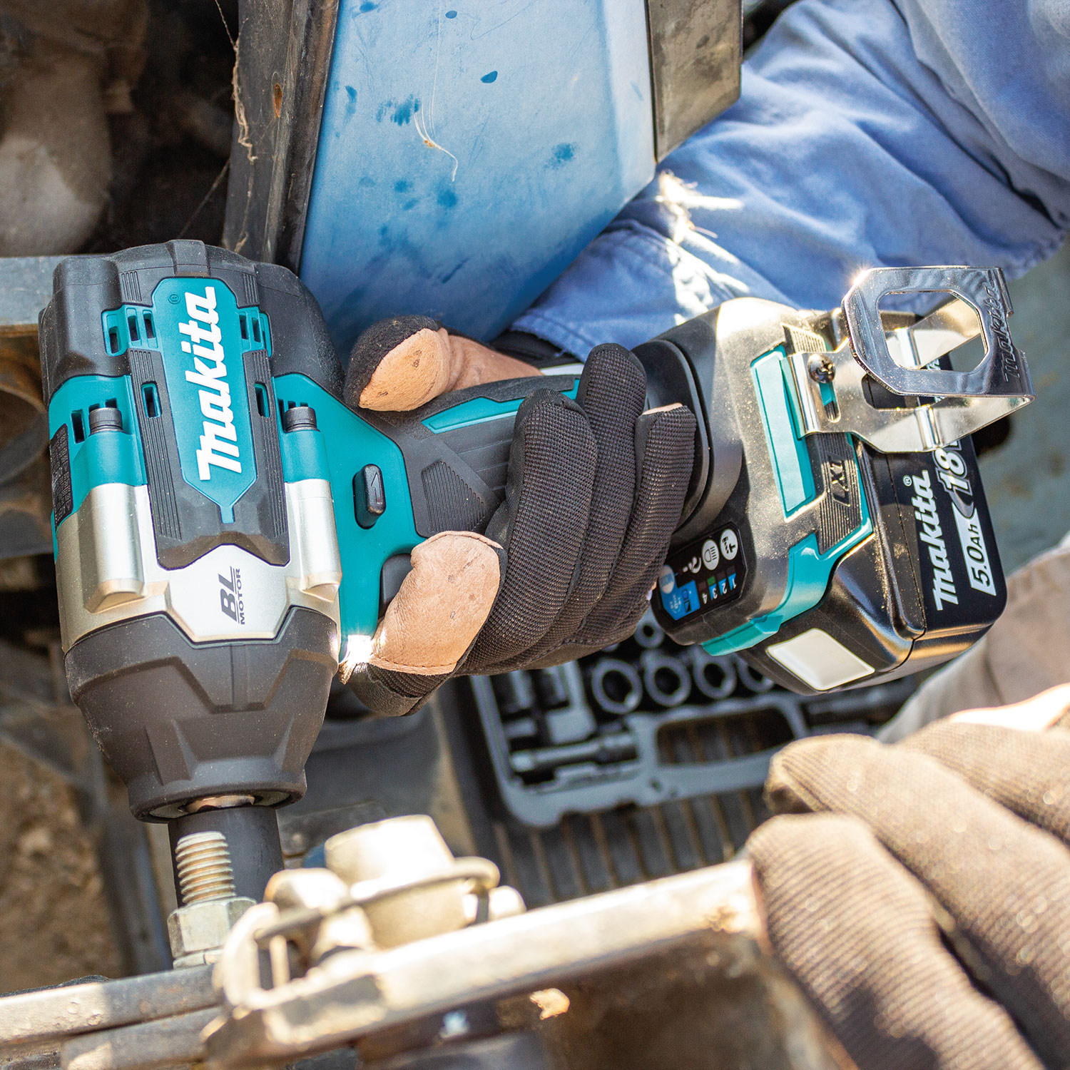 Makita DTW 701 Z Boulonneuse à chocs 18 V 700 Nm 1/2 XPT Brushless Solo -  sans batterie, sans chargeur